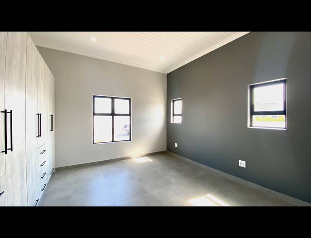 3 BEDROOM HOUSE FOR SALE IN ATLANTIC SANDS PRIVATE ESTATE